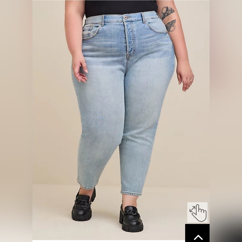 TORRID MOM JEAN STRAIGHT PREMIUM CLASSIC DENIM HIGH-RISE JEAN